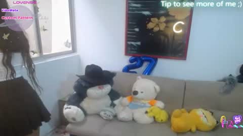 Snapshot of amaia_t chatting on July 2026 01:04:01 PM Amaia online show from July 2026 01:04:01 PM
