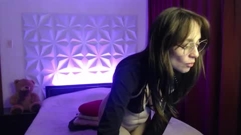 Amalett online show from February 2026 12:59:01 AM