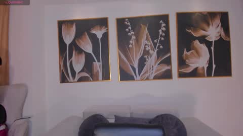 Amalia cruss online show from March 2026 08:15:02 PM