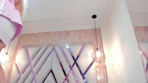 Amalia Im Back See you soon this January 7 at 10 pm Colombia time online show from January 2025 02:21:02 AM