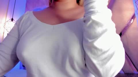 Amalia Im Back See you soon this January 7 at 10 pm Colombia time online show from February 2025 08:24:01 AM