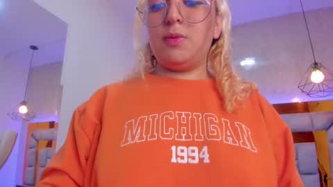 Amalia Im Back See you soon this January 7 at 10 pm Colombia time online show from February 2025 11:16:01 PM