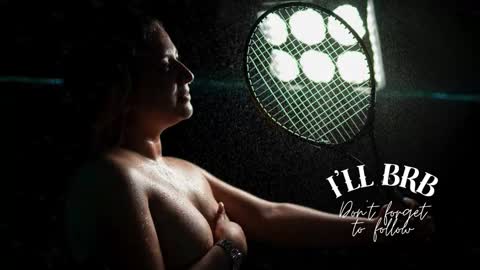 Amalia Im Back See you soon this January 7 at 10 pm Colombia time online show from October 2025 09:48:01 PM