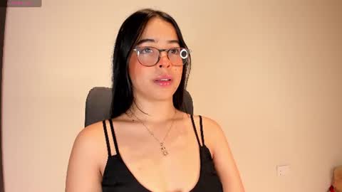 Snapshot of amaliaandrade chatting on June 2026 02:33:02 AM Amalia real MIA online show from June 2026 02:33:02 AM