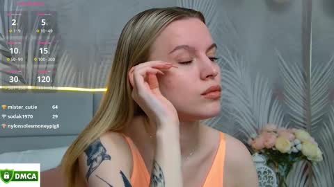 Amalia online show from February 2025 08:00:01 PM