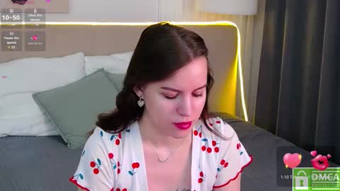 Amalia online show from September 2025 01:15:01 PM