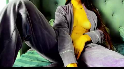 Snapshot of amaliajons chatting on October 2025 07:26:02 AM amaliajons online show from October 2025 07:26:02 AM