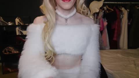 Amalie online show from January 2025 09:50:01 PM