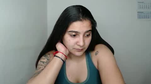 The queen of the biceps  online show from March 2025 09:18:02 PM