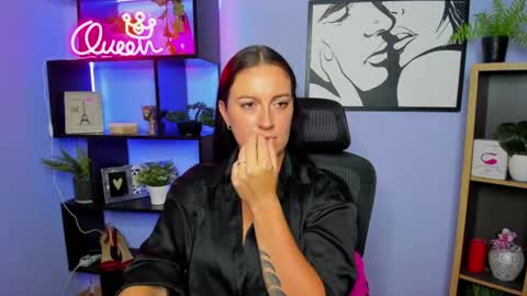 Snapshot of amanda_burn chatting on June 2026 01:54:02 PM Amanda online show from June 2026 01:54:02 PM