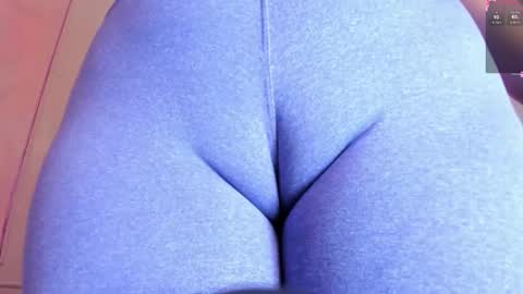 Amanda Marcuzzi  online show from September 2025 12:32:02 PM