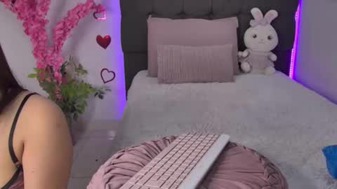 Amanda online show from March 2026 01:52:02 AM