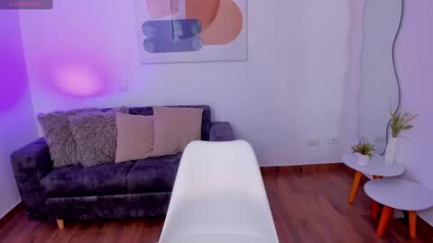 Amanda  online show from October 2025 05:46:02 PM