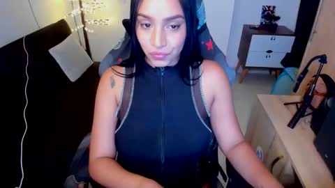 Amara Lux online show from February 2026 03:57:02 AM