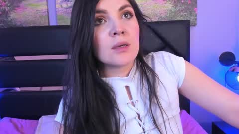 Snapshot of amara_vega chatting on January 2025 12:29:02 PM Amara Vega online show from January 2025 12:29:02 PM