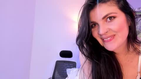 Snapshot of amara_vega chatting on February 2025 07:47:01 AM Amara Vega online show from February 2025 07:47:01 AM