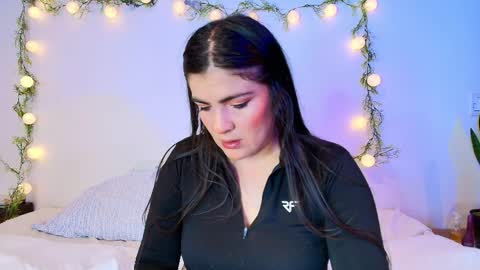 Amara Vega  online show from April 2026 07:58:02 AM