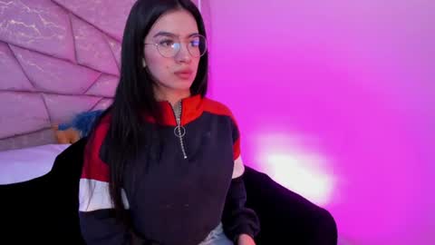 Snapshot of amara_velle chatting on July 2026 01:03:01 PM amara velle online show from July 2026 01:03:01 PM