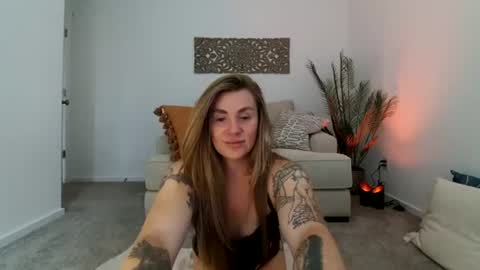 Snapshot of amarajezebel chatting on June 2026 04:41:01 PM Amara Jezebel online show from June 2026 04:41:01 PM