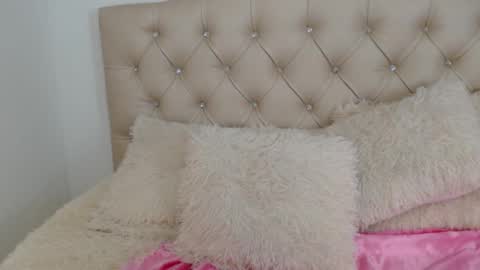 Snapshot of amaranta_f00x chatting on February 2025 04:03:01 PM Amaranta online show from February 2025 04:03:01 PM