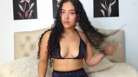 Snapshot of amaranta_f00x chatting on March 2025 12:33:02 PM Amaranta online show from March 2025 12:33:02 PM