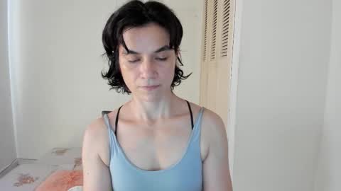 Amarantha online show from December 2025 08:35:01 PM