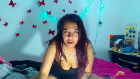 Amara Julia online show from January 2025 11:54:02 AM