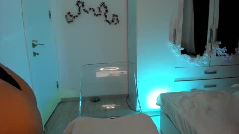 amateur_fitbabex online show from September 2025 06:12:02 AM