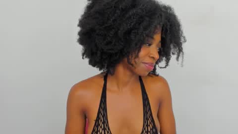 Snapshot of amatiistur chatting on December 2024 10:09:02 PM Tammy online show from December 2024 10:09:02 PM