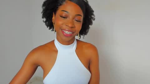 Snapshot of amatiistur chatting on December 2024 07:43:01 PM Tammy online show from December 2024 07:43:01 PM