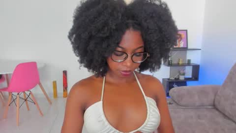 Snapshot of amatiistur chatting on November 2025 02:35:01 PM Tammy online show from November 2025 02:35:01 PM