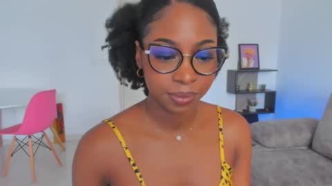 Snapshot of amatiistur chatting on November 2025 07:13:02 PM Tammy online show from November 2025 07:13:02 PM