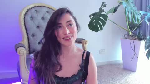 Amatista online show from October 2025 07:30:02 PM