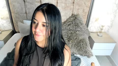 AMATISTA online show from January 2025 12:38:01 AM