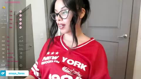 Snapshot of amaya_floress chatting on March 2025 08:52:02 AM amaya_floress online show from March 2025 08:52:02 AM