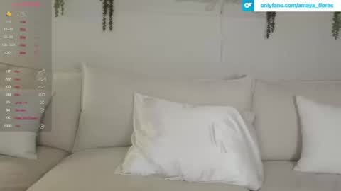 Snapshot of amaya_floress chatting on October 2025 09:37:01 PM amaya_floress online show from October 2025 09:37:01 PM
