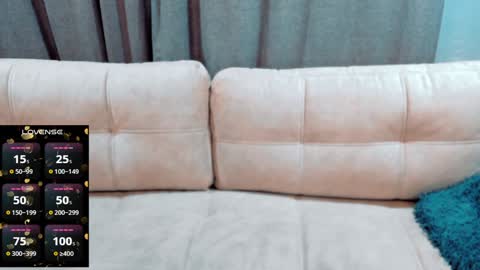 Snapshot of amazing_alina chatting on January 2025 03:32:02 AM Alina online show from January 2025 03:32:02 AM