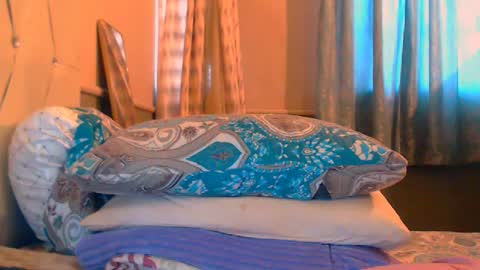amazingmelons online show from July 2026 06:04:02 AM