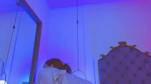 Sara online show from October 2025 03:01:01 PM