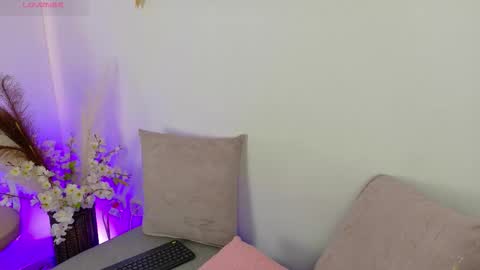 Ambar online show from November 2025 04:01:02 AM