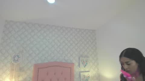 amber  ferrera online show from February 2026 02:40:02 PM