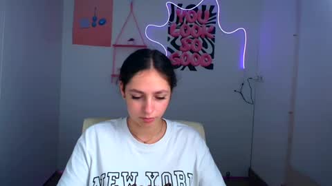 Snapshot of amber__r chatting on July 2026 05:20:02 AM Amber online show from July 2026 05:20:02 AM