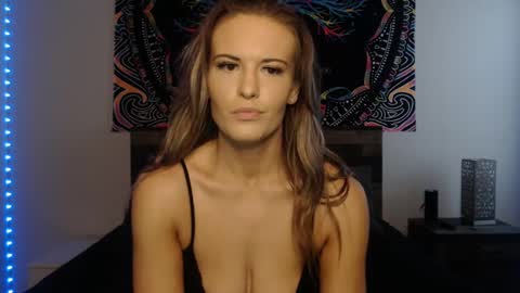 Amber online show from February 2025 02:58:02 PM