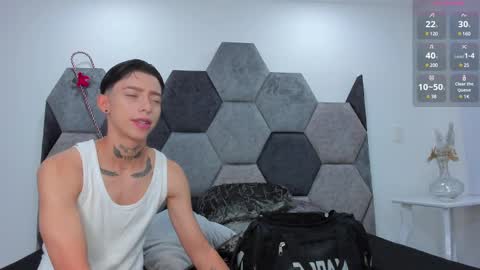 Snapshot of amber_adams_ chatting on January 2025 01:42:02 PM Amber online show from January 2025 01:42:02 PM