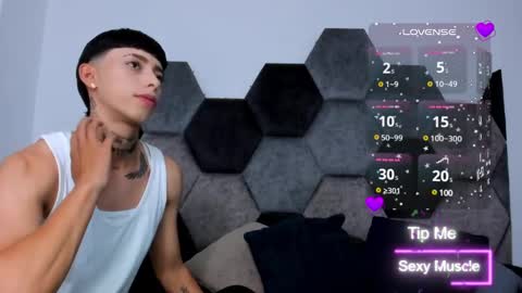 Snapshot of amber_adams_ chatting on March 2025 02:08:02 PM Amber online show from March 2025 02:08:02 PM
