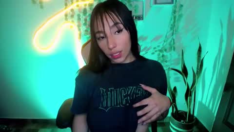 Snapshot of amber_morgan1 chatting on March 2025 11:03:01 AM Amber online show from March 2025 11:03:01 AM