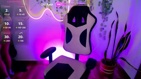 Snapshot of amber_morgan1 chatting on October 2025 03:18:01 PM Amber online show from October 2025 03:18:01 PM