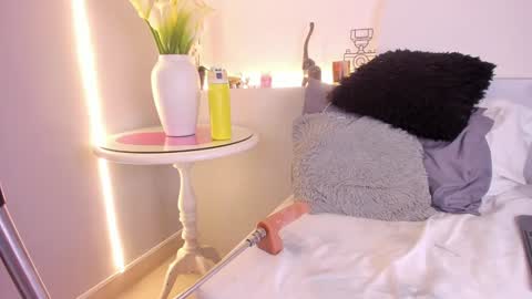 Amber online show from December 2024 03:17:02 AM