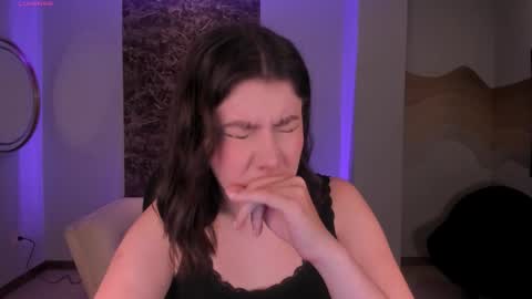 Amber  online show from October 2025 08:19:02 PM