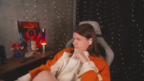 Snapshot of amberlyyy chatting on April 2026 12:13:02 AM my name is Sonya but you can call me your favorite girl 3 online show from April 2026 12:13:02 AM